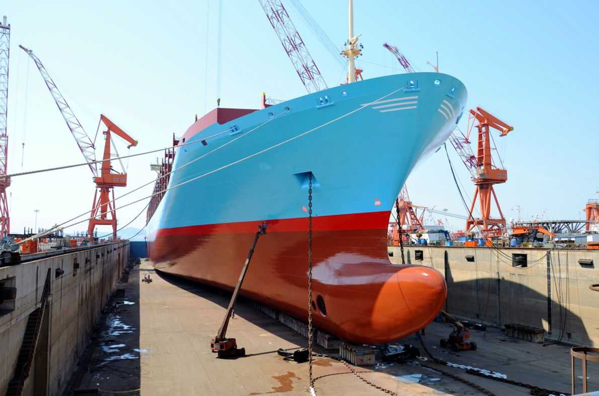 High solids, solvent-free Coatings