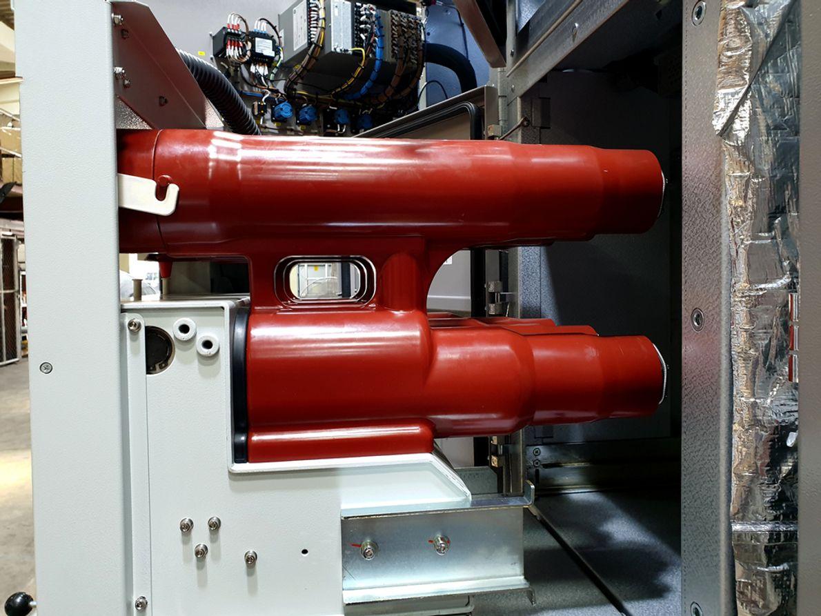 Epotec® YDH 184 : Epotec® TH 7356 :
 Epotec® TA 7851