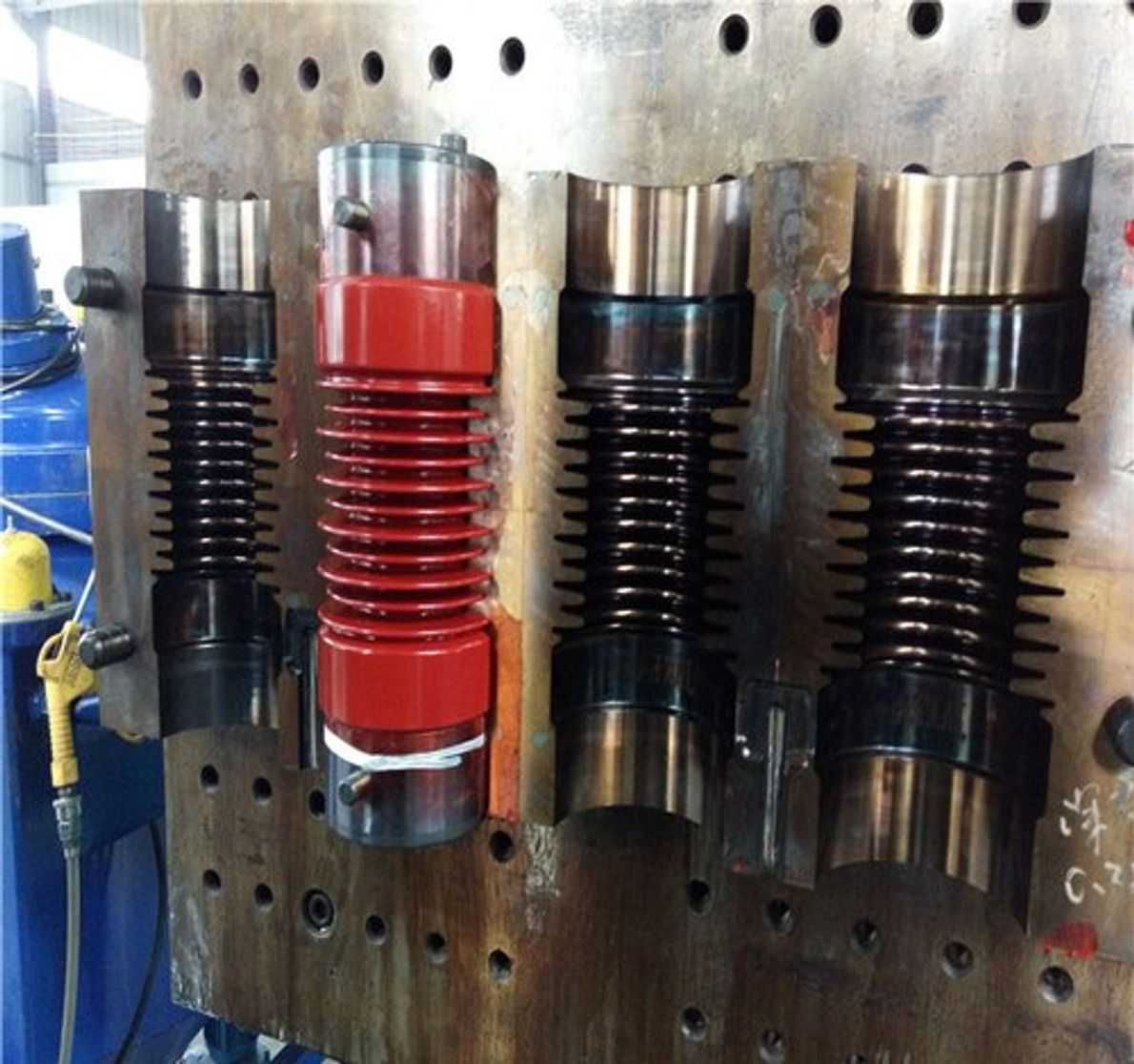 Automatic Pressure Gelation / Liquid Injection Molding