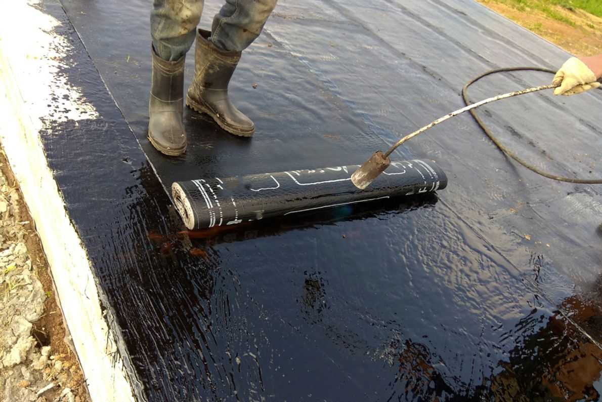 Tar-epoxy combinations